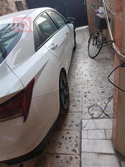 هیوندای ئەلەنترا